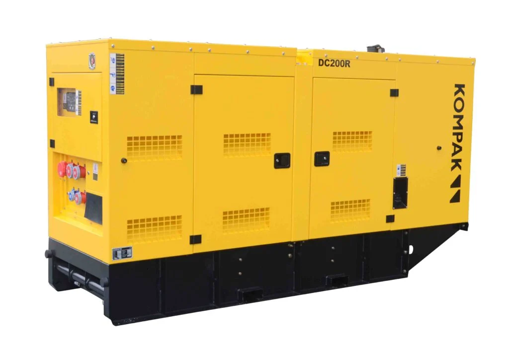 Gerador industrial 180 kVA Kompak motor Cummins silencioso