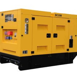 Gerador industrial 30 kVA Kompak motor Cummins silencioso